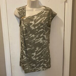 Michael Kors small s/s Olive and Cream Top 25-391-1